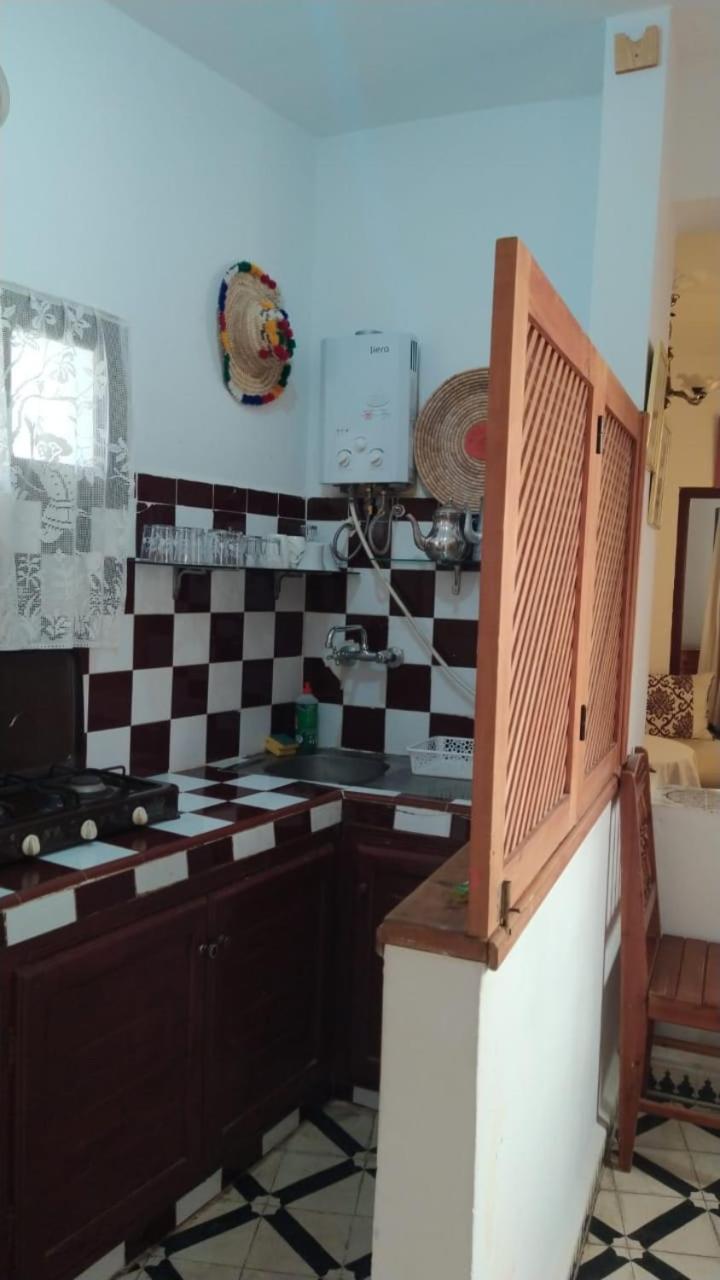 Mehek Apartment Asilah Bagian luar foto